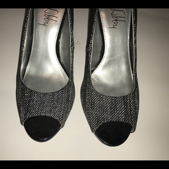 Women’s size (11m)Sam and Libby shoes - Picture 4 of 10